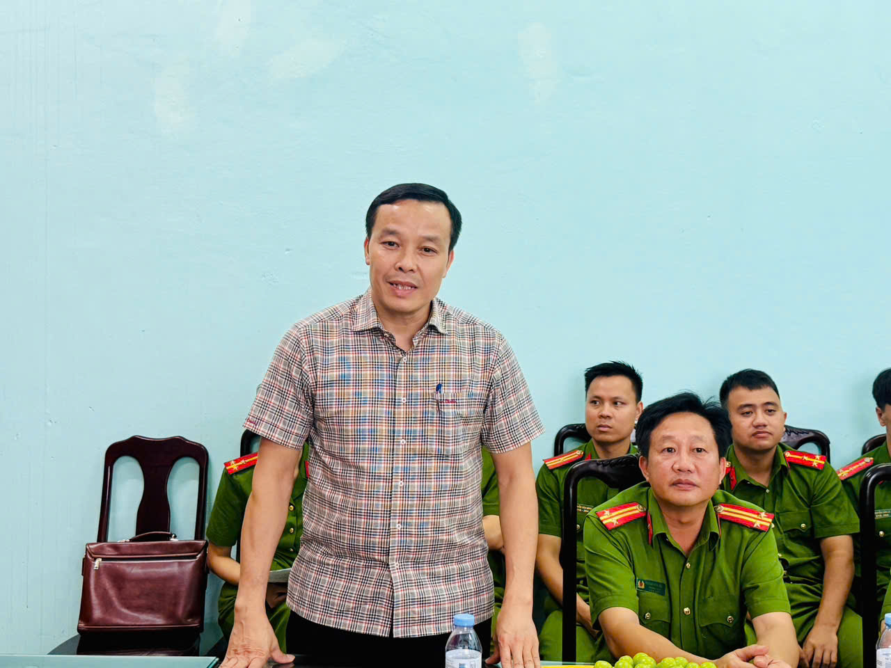Anh-tin-bai